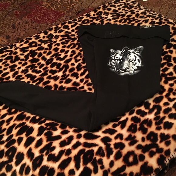 Victoria’s Secret Pink leggings - Picture 1 of 2